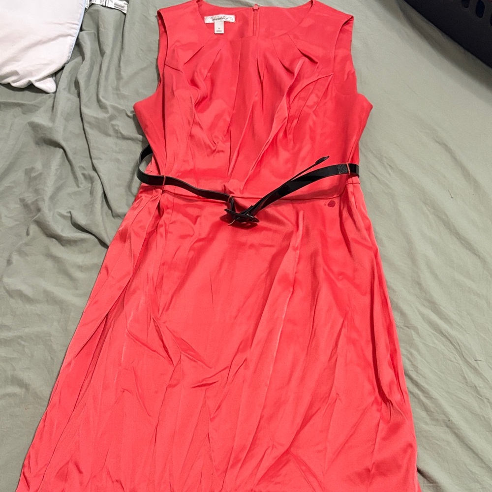 Elegant Red Sleeveless Dress